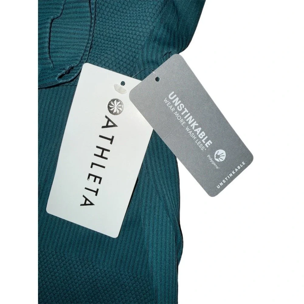 Athleta Unstinkable Turtleneck Base Layer Top Womens Sz M Teal Green Long Sleeve